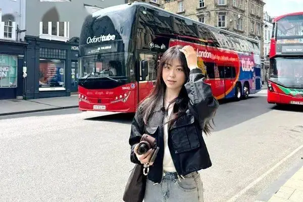 _尹雨梦英伦行：燕理学子的国际课堂与文化探索_尹雨梦英伦行：燕理学子的国际课堂与文化探索