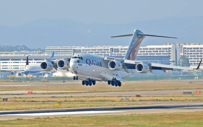 空中霸王号飞机__霸王飞机