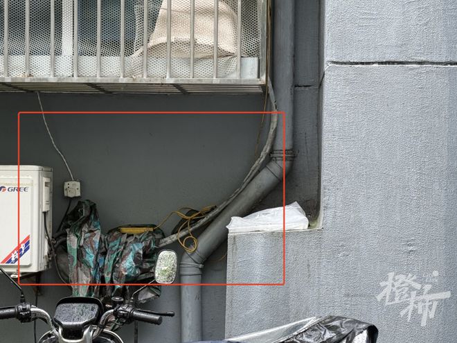 小区邻居之间发生冲突__小区邻居