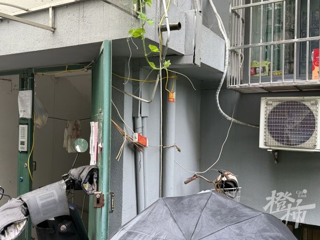 小区邻居__小区邻居之间发生冲突