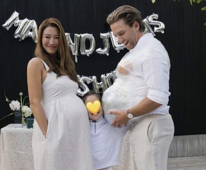 恭喜！香港知名女星宣布二胎生子，疑和小7岁外籍男友低调结婚__恭喜！香港知名女星宣布二胎生子，疑和小7岁外籍男友低调结婚