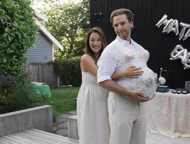 恭喜！香港知名女星宣布二胎生子，疑和小7岁外籍男友低调结婚__恭喜！香港知名女星宣布二胎生子，疑和小7岁外籍男友低调结婚