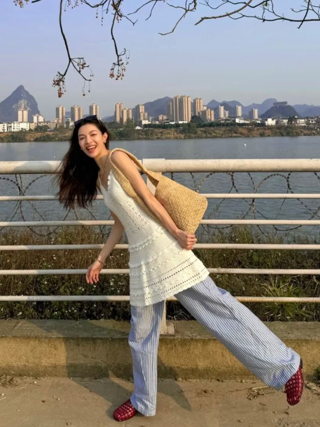 夏天复古穿搭__复古夏季