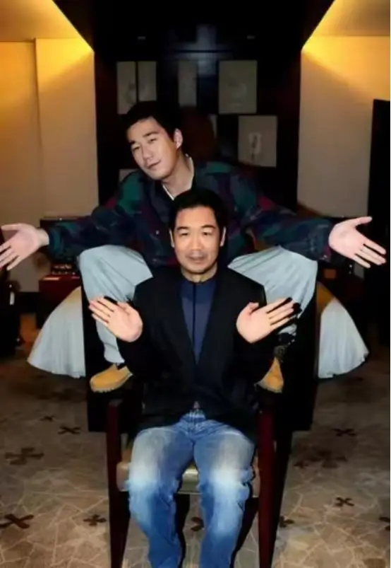 送儿子军训朋友圈怎么写__送孩子去军训的心情说说