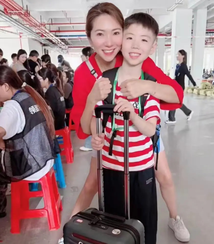 _送孩子去军训的心情说说_送儿子军训朋友圈怎么写