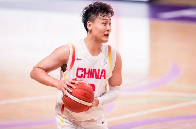只剩3天！北京欲交易来男篮队长赵睿 首钢已有3位顶薪需送走一人__只剩3天！北京欲交易来男篮队长赵睿 首钢已有3位顶薪需送走一人