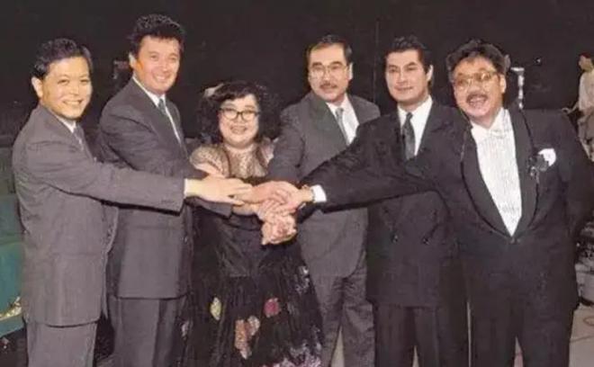 父亲害儿子有报应吗__范冰冰艳照遭疯传