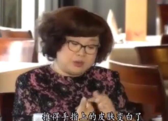 范冰冰艳照遭疯传__父亲害儿子有报应吗