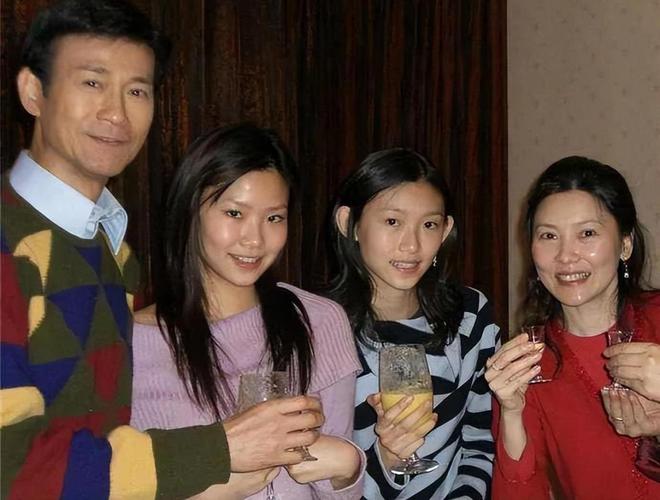 父亲害儿子有报应吗__范冰冰艳照遭疯传