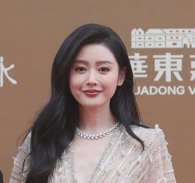 _章子怡脸部近照_章子怡脸部