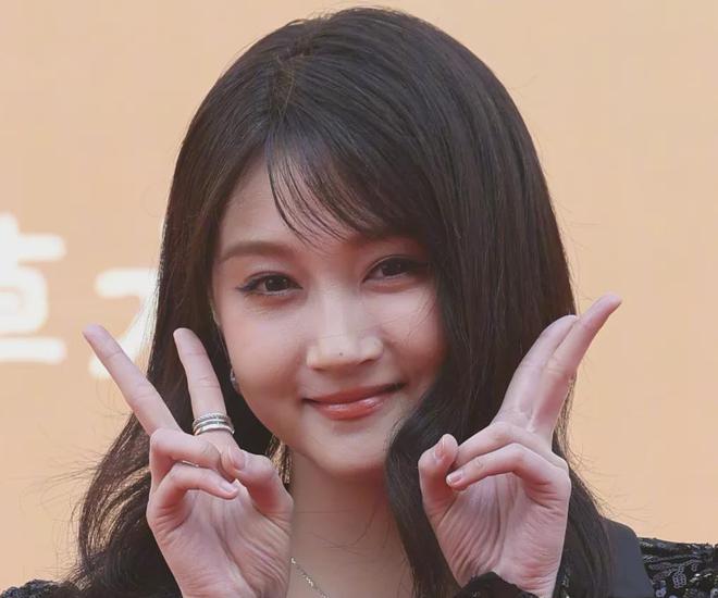 章子怡脸部近照_章子怡脸部_