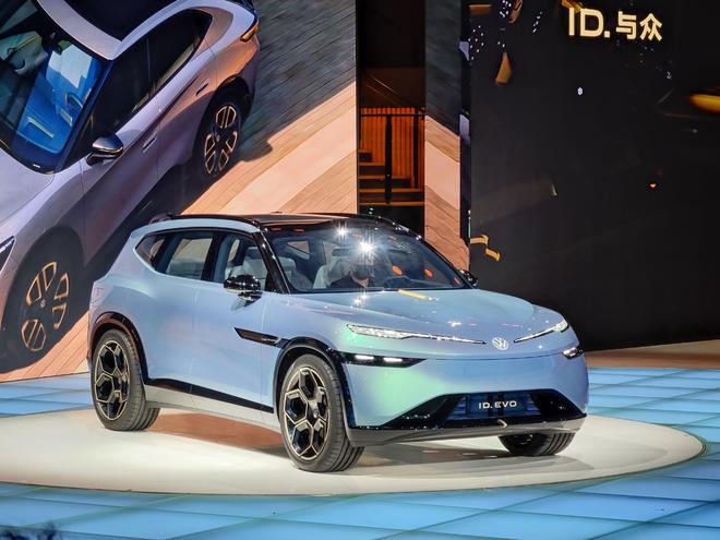 2025上海车展观察：智驾“刹车”，合资“加速”