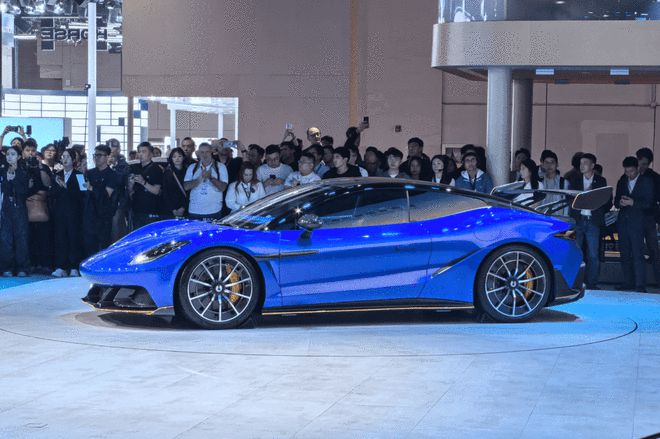 2025上海车展观察：智驾“刹车”，合资“加速”