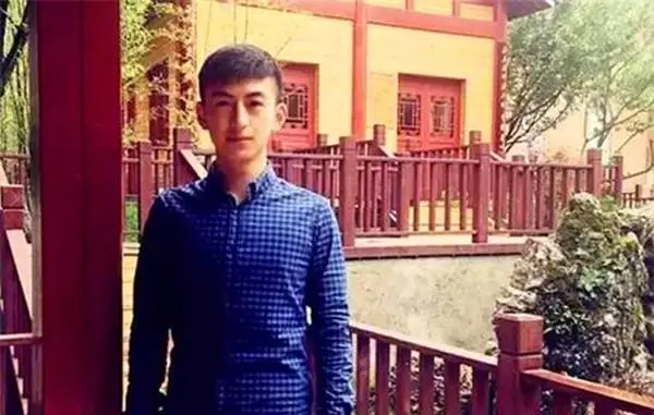 高考状元是裸分还是加分__高考裸分满分状元