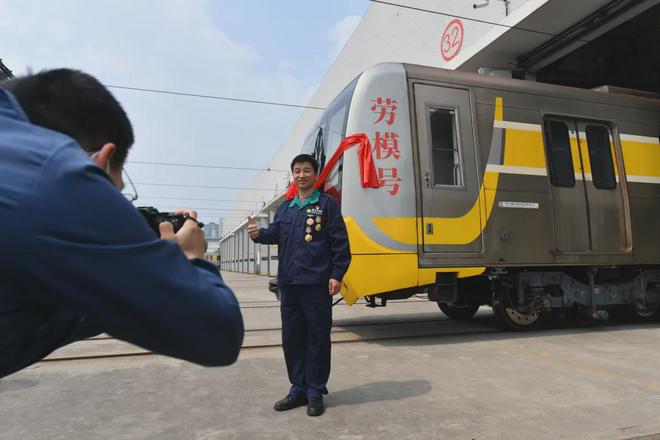 地铁专列线北京新号上车时间_北京地铁列车编号规则_