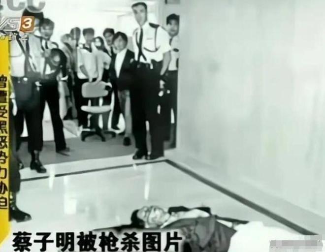 _李连杰自称进入倒计时，重提当年港娱黑幕，要求利智日后低调行事_李连杰自称进入倒计时，重提当年港娱黑幕，要求利智日后低调行事