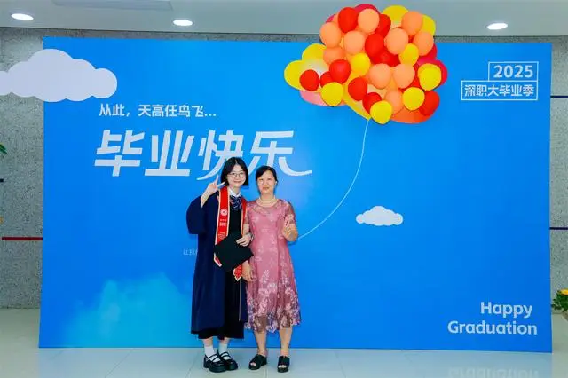 毕业礼服怎么穿__毕业礼服穿戴规范
