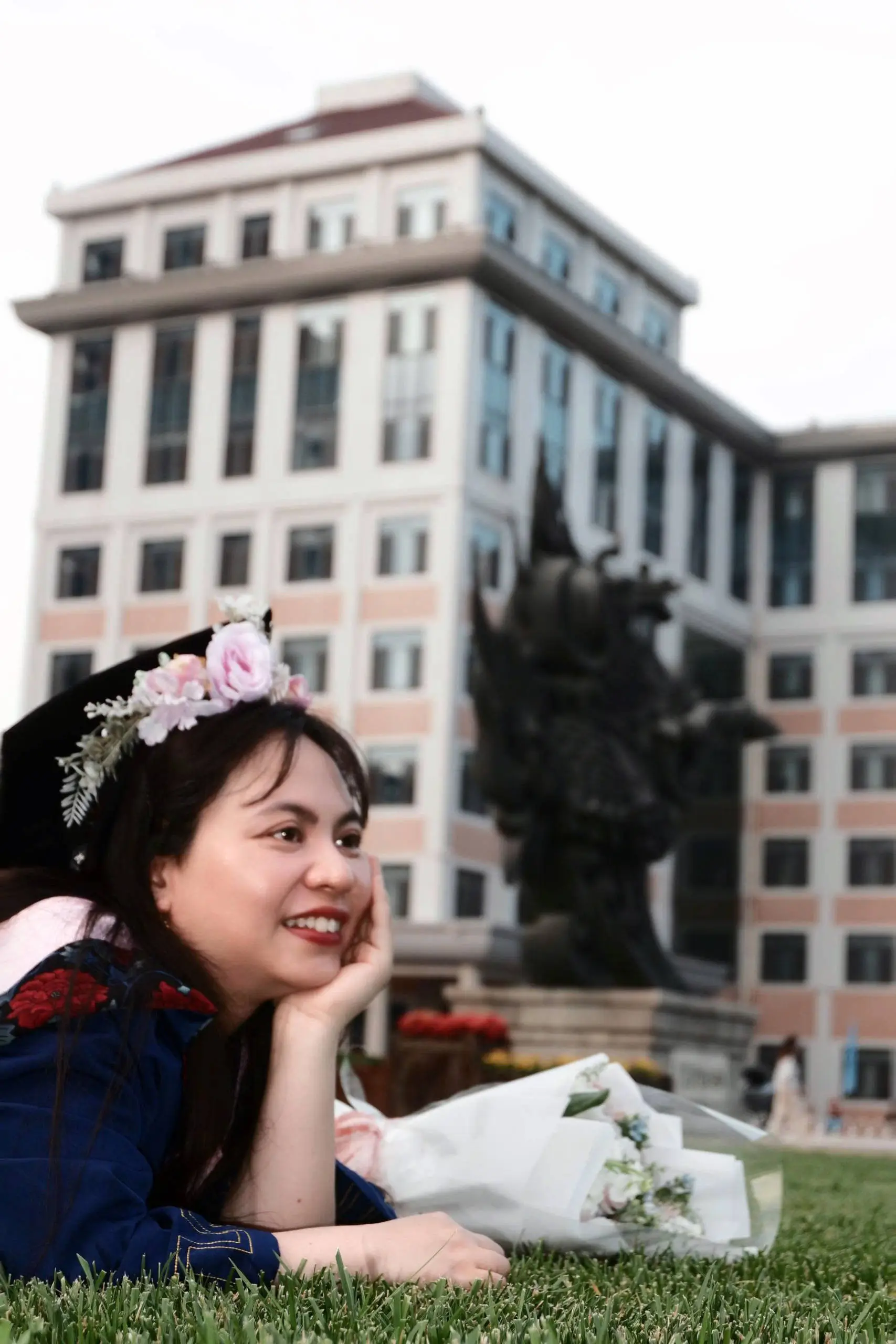 _毕业季8人小品感动剧本_毕业季大学生感动横幅