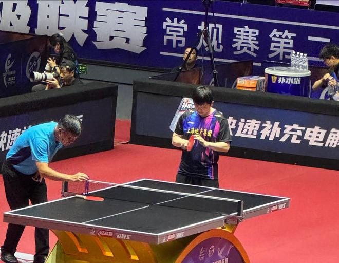 九连胜无压力！樊振东横扫李天阳，全场完美压制，太轻松了！