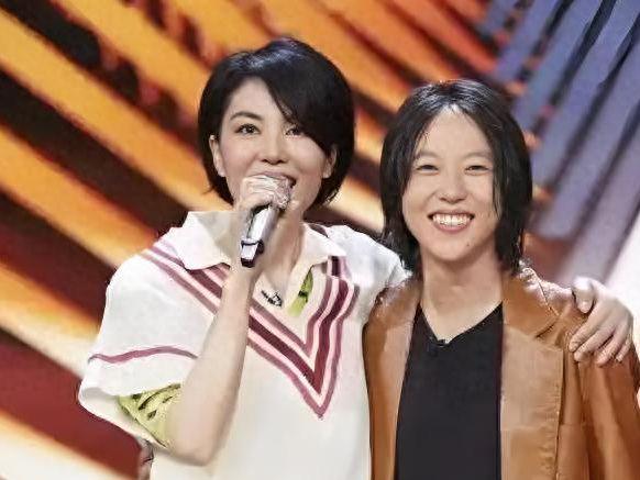爆火全网！完美继承王菲基因的窦靖童，终于窦唯和娱乐圈刮目相看