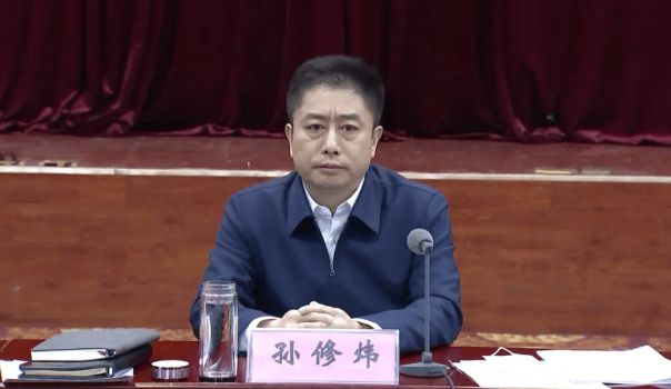 县委书记02_看一下县委书记_