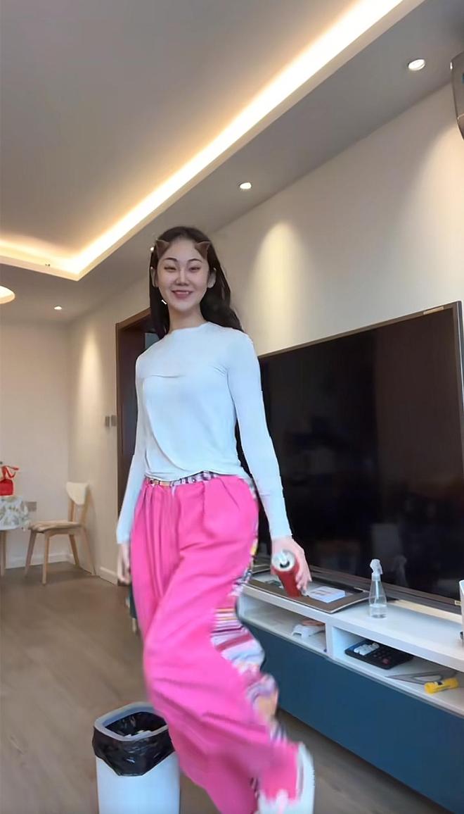 _郑恺小姨子不忍了！回应在姐夫家蹭吃蹭住，买包事件真相大白_郑恺小姨子不忍了！回应在姐夫家蹭吃蹭住，买包事件真相大白