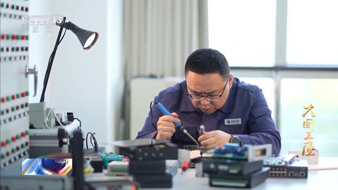 大国工匠·向新而行丨张霁明：0.1秒的追光者