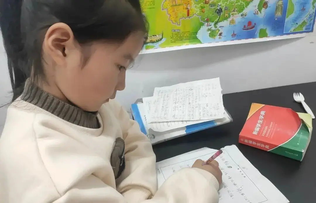 _小学的100分99分都是蒙蔽双眼的错觉，凡是初中学习好的，大多孩子在小学阶段有这3种表现_小学的100分99分都是蒙蔽双眼的错觉，凡是初中学习好的，大多孩子在小学阶段有这3种表现