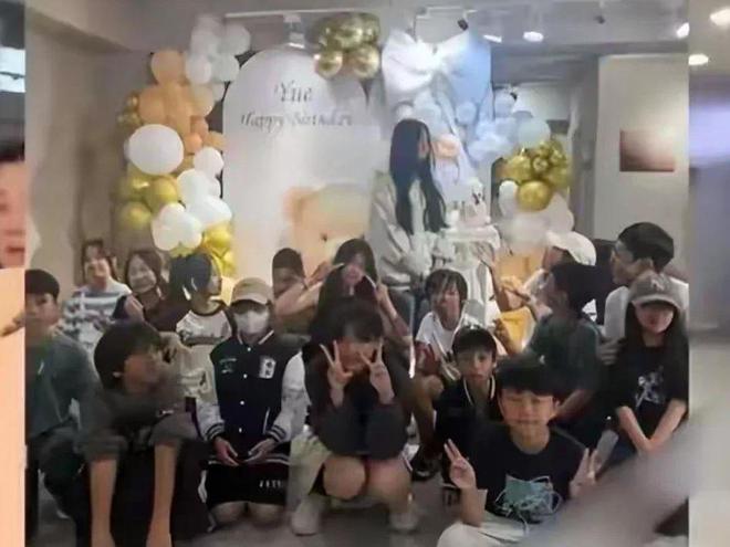 _小玥儿生日派对曝光！蝴蝶结疑似致敬大s，马筱梅格局大，s妈破防_小玥儿生日派对曝光！蝴蝶结疑似致敬大s，马筱梅格局大，s妈破防