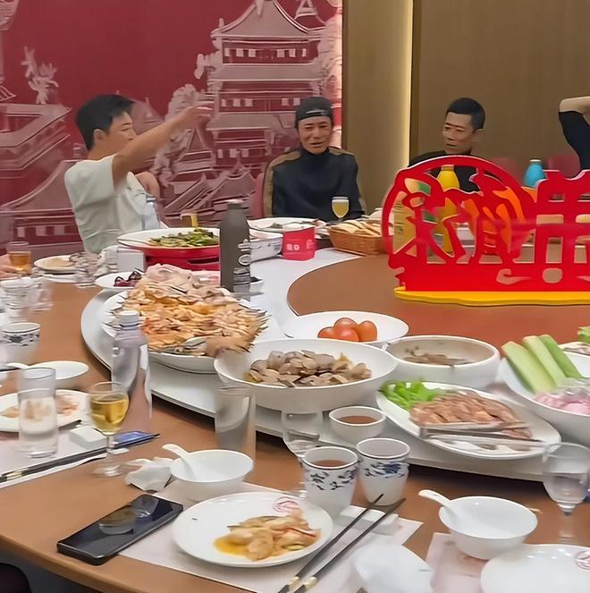 黄渤陈坤谁有钱__快乐大本营陈坤黄渤