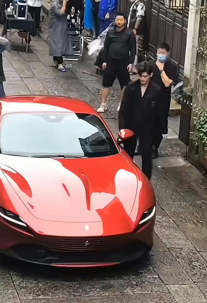 张翰疑塌房！因资本纠纷被起诉，东八区的先生们表现油腻辣眼睛_张翰疑塌房！因资本纠纷被起诉，东八区的先生们表现油腻辣眼睛_