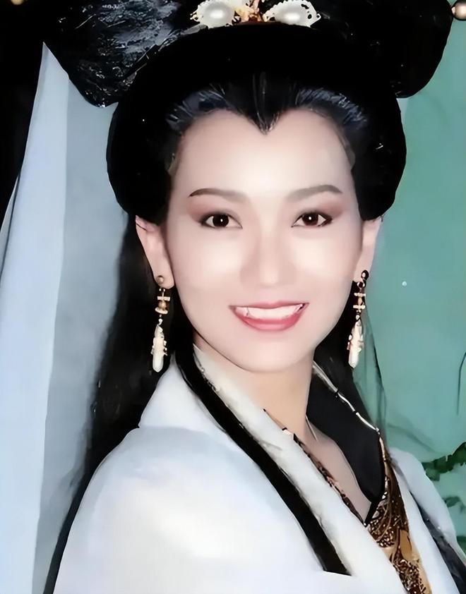 _一个角色吃一生！这一次，叶童的态度，终究没给赵雅芝留一丝体面_一个角色吃一生！这一次，叶童的态度，终究没给赵雅芝留一丝体面