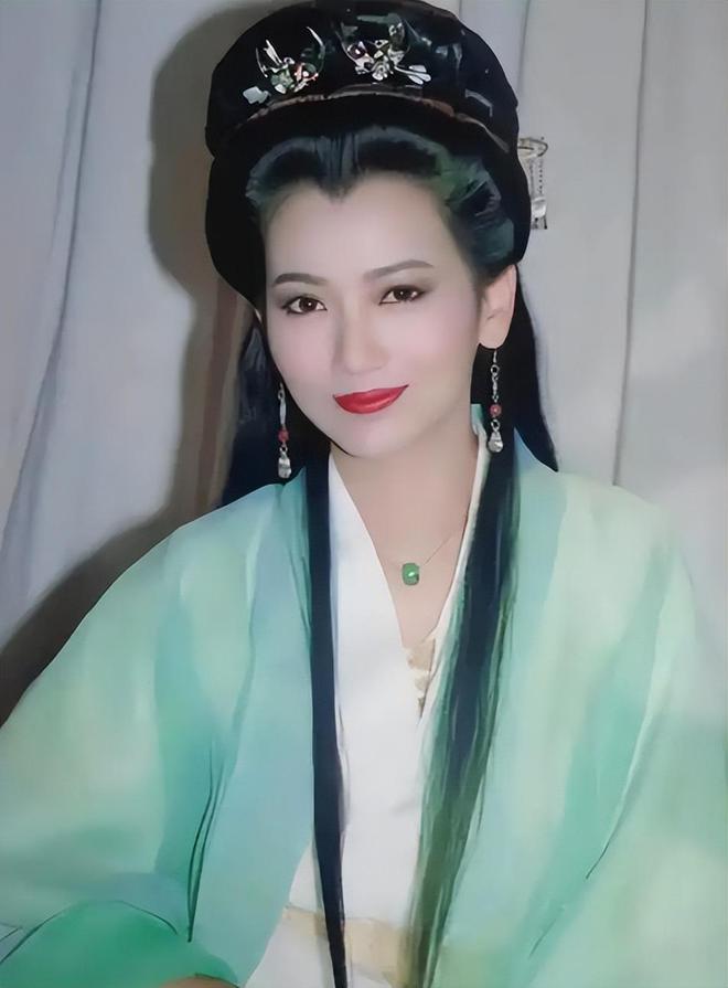 _一个角色吃一生！这一次，叶童的态度，终究没给赵雅芝留一丝体面_一个角色吃一生！这一次，叶童的态度，终究没给赵雅芝留一丝体面