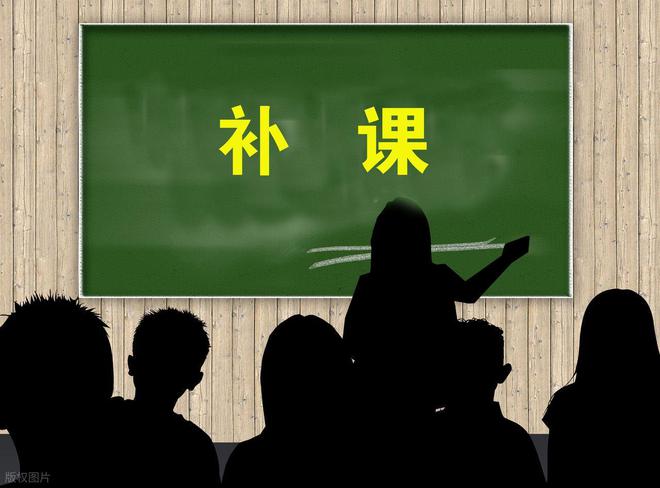 从学生泚水到老师补课，从吓唬学生到家长补刀，到底说明了什么？__从学生泚水到老师补课，从吓唬学生到家长补刀，到底说明了什么？