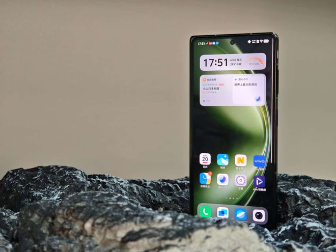 6999元起！帮你测了，vivo X Fold5是款不错的折叠旗舰__6999元起！帮你测了，vivo X Fold5是款不错的折叠旗舰