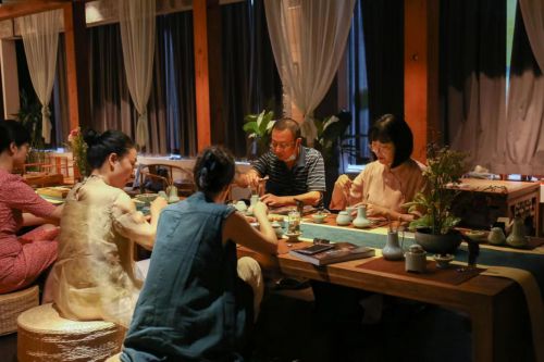_中国沉香行业知名品牌_沉香消费人群
