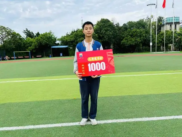 初中毕业三年就可以参加高考吗__初中毕业三年想高考