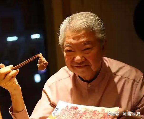 蔡澜妻子方琼文！曾是电影监制，做一手好菜，蔡澜心中唯一的挂念__蔡澜妻子方琼文！曾是电影监制，做一手好菜，蔡澜心中唯一的挂念