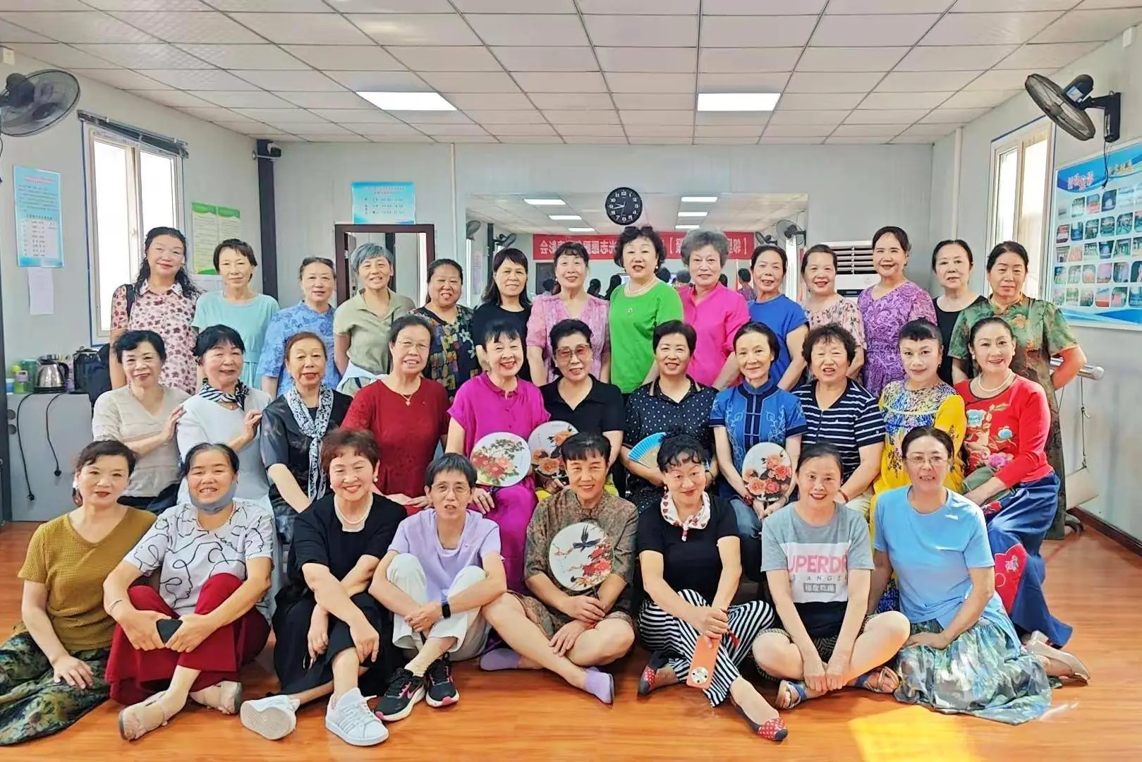 广交社区老年大学春季班结课典礼举行