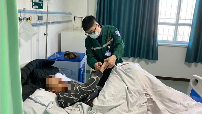 _绽放青春力量_绽放西部的青春与梦想