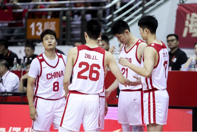 双塔合砍23+10：胡金秋余嘉豪基本锁定亚洲杯 大概率携手周琦出征__双塔合砍23+10：胡金秋余嘉豪基本锁定亚洲杯 大概率携手周琦出征