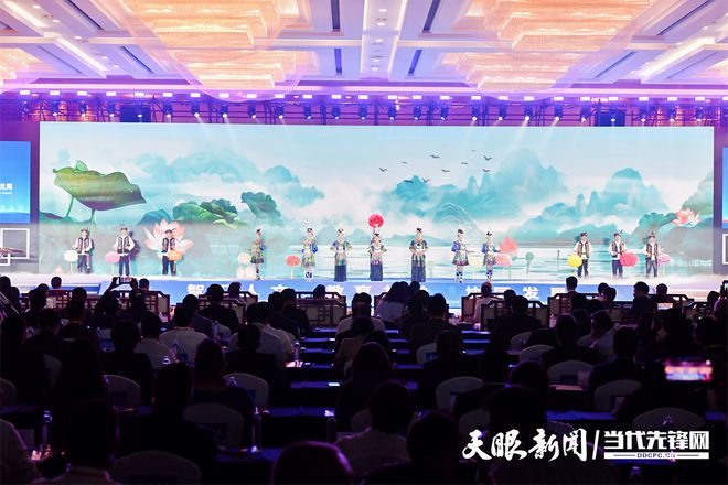 歌曲多彩贵州路歌谱__多彩贵州原唱