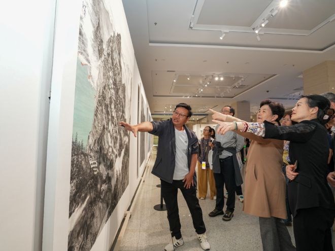 云南石画艺术有限公司_成人用品展上海开幕_