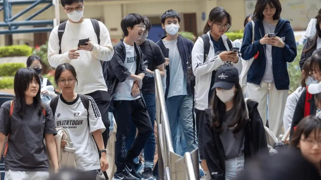 临沂河东快餐__新时代弘扬伟大精神的意义