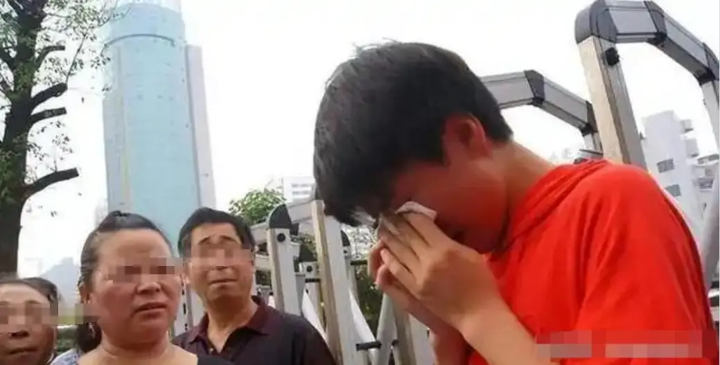 马来西亚高考怎么来中国上学_马来西亚的高考是怎么回事_