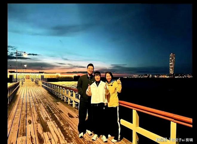 8月26日孙颖莎抖音发文，夕阳很美，莎莎更美，下一站继续加油！_8月26日孙颖莎抖音发文，夕阳很美，莎莎更美，下一站继续加油！_