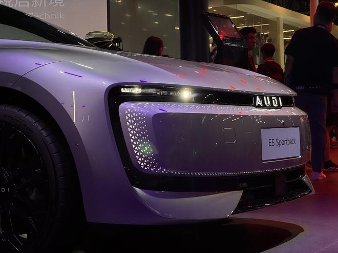 上汽奥迪A5L Sportback与E5 Sportback登陆成都车展